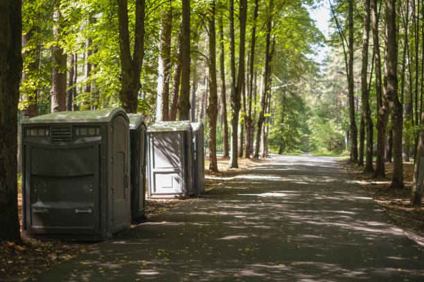 Porta potty delivery and setup in Apple Mountain Lake, VA